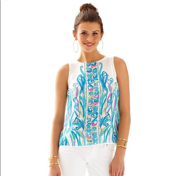 Lilly Pulitzer Back Button Top - Picture 1 of 7
